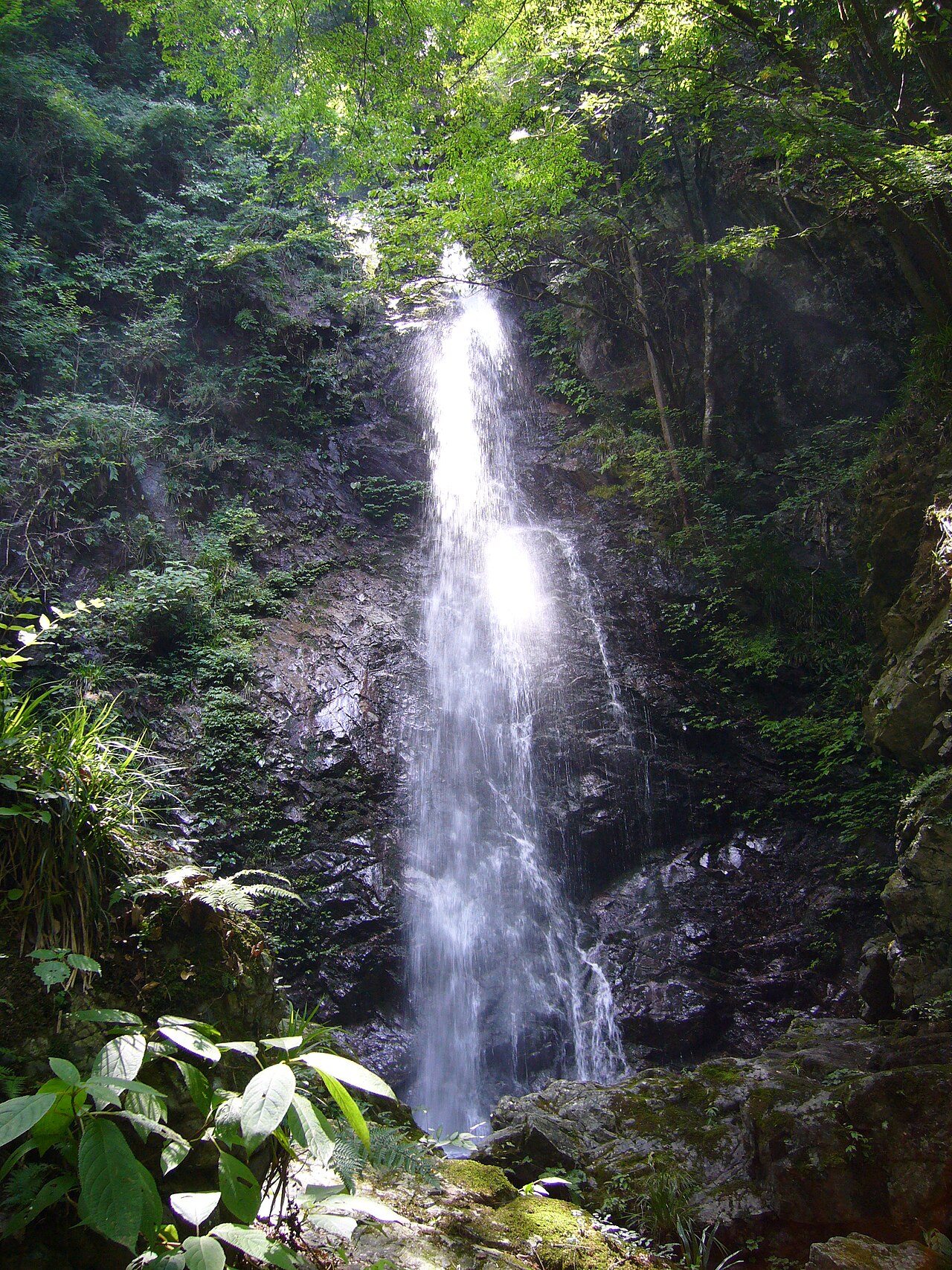 払沢の滝