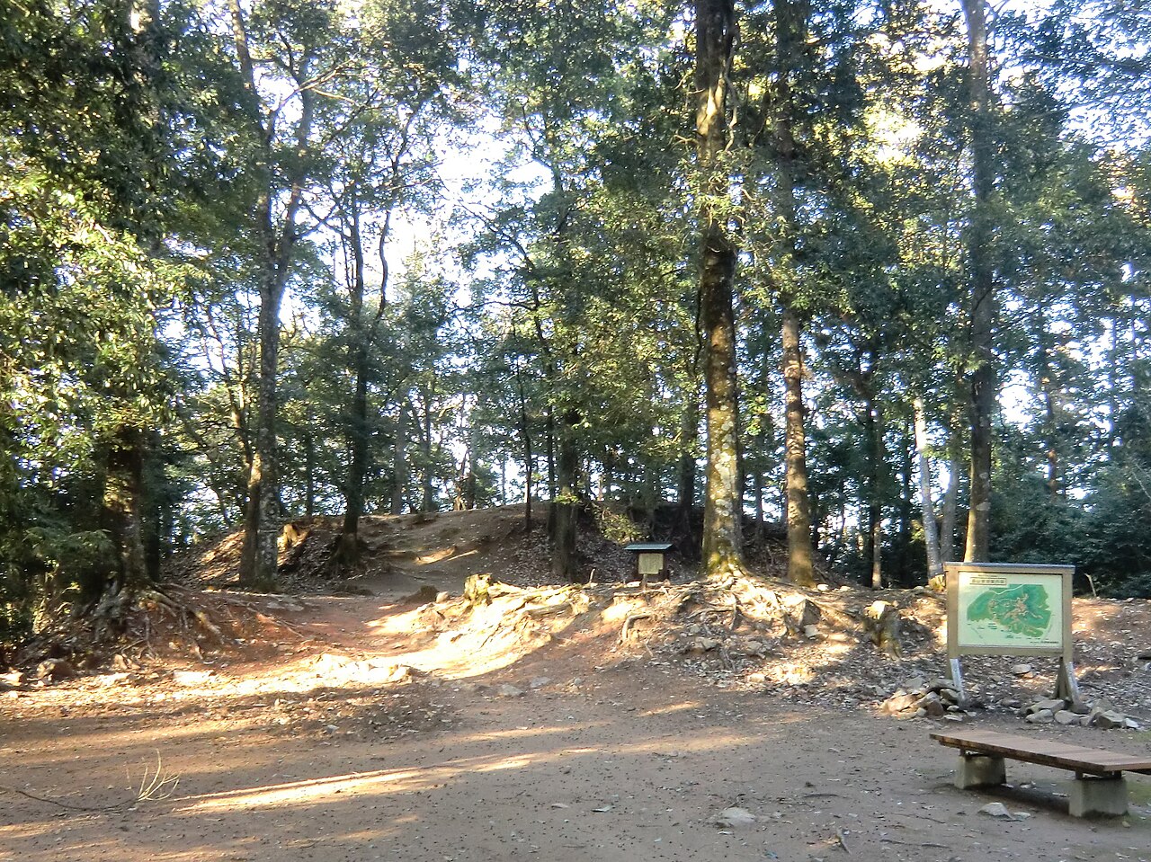 郡山城 本城跡