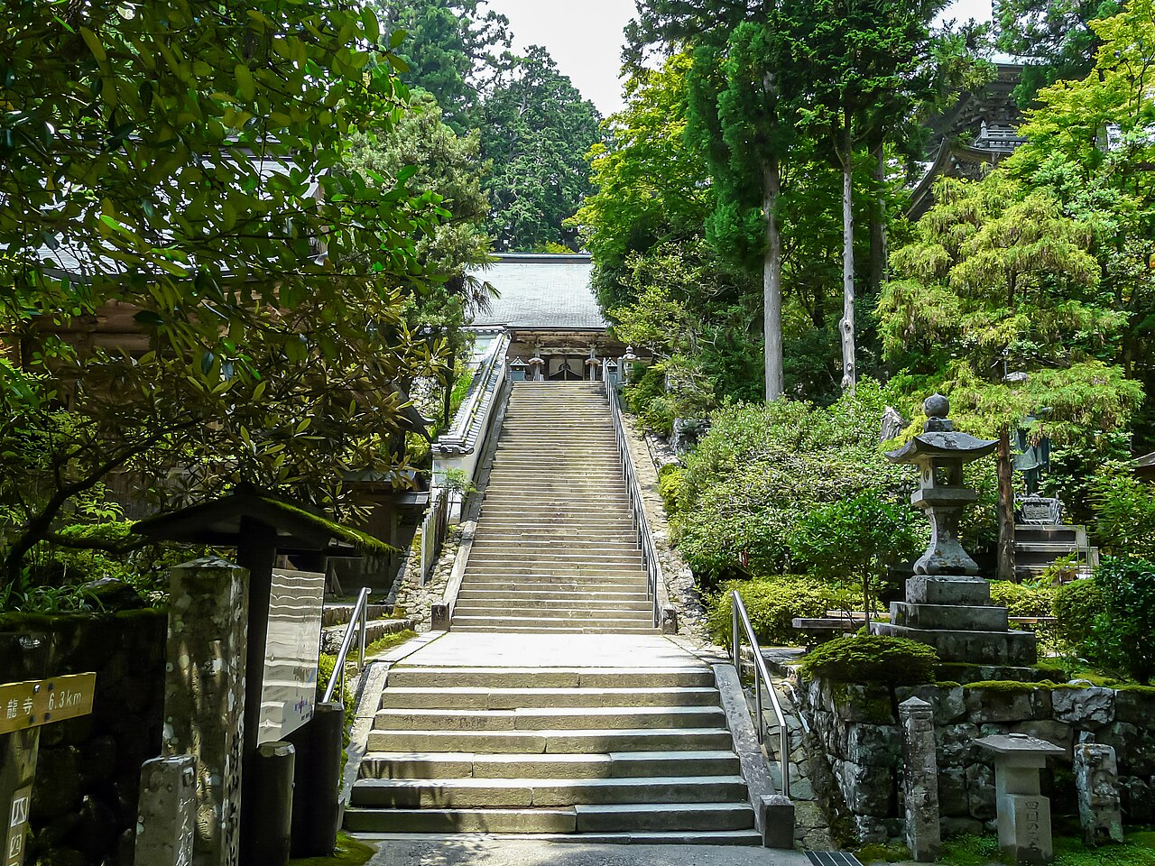 鶴林寺