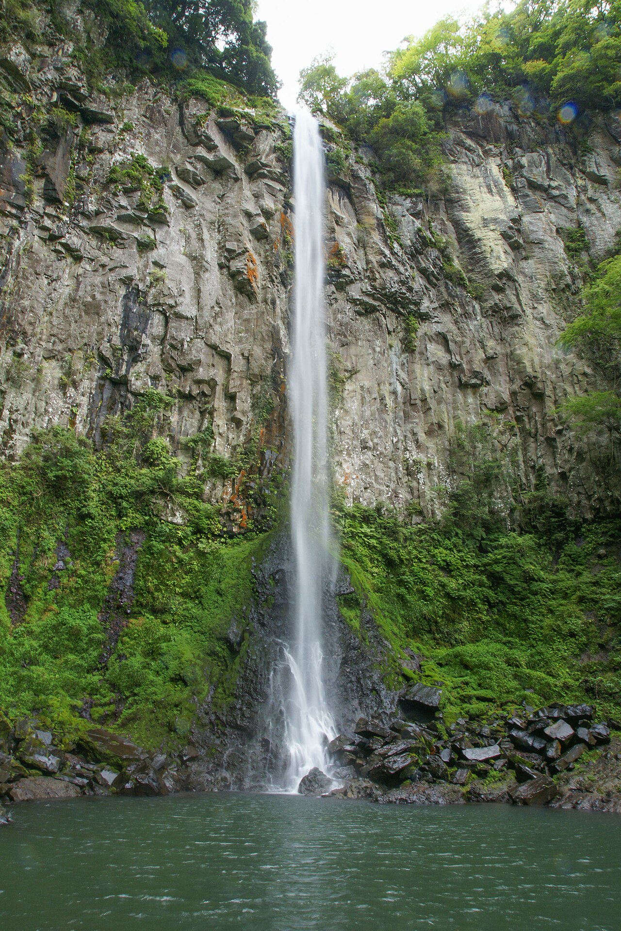 東椎屋の滝