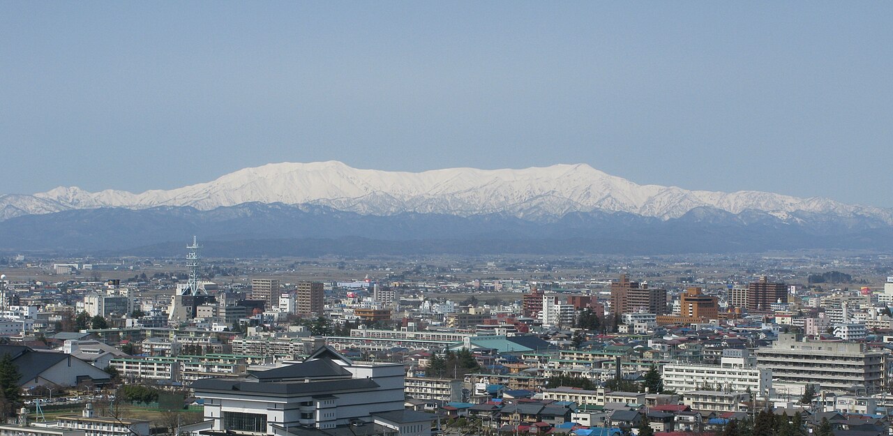 飯豊山地