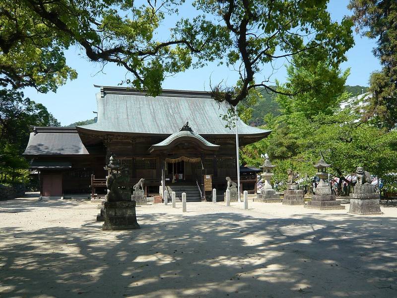 與止日女神社